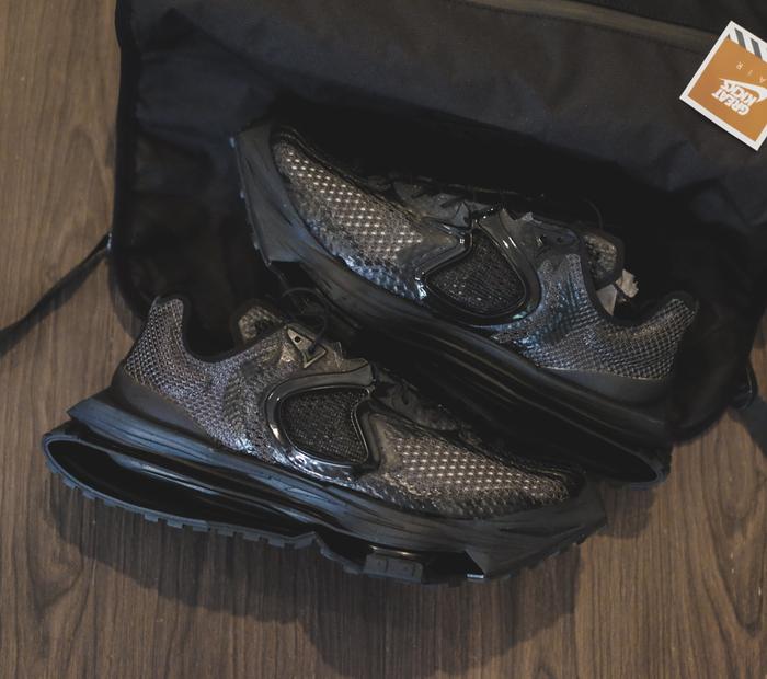 Nike Zoom X MMW 4 Black & Adidas Yeezy Wave Runner Original
