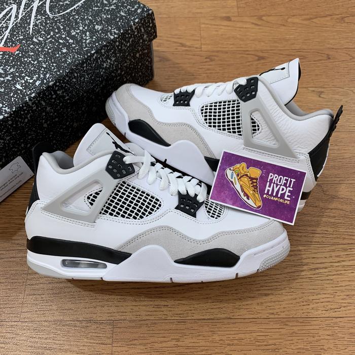 Nike Air Jordan 4 Retro Military Black
