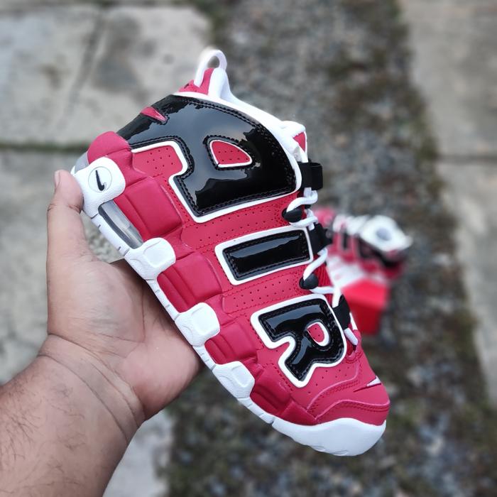 NIKE AIR MORE UPTEMPO