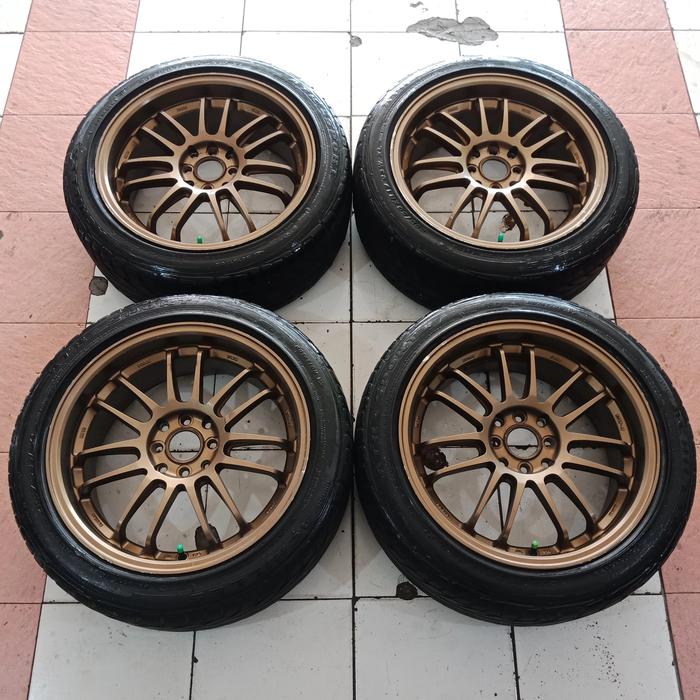 velg re30 ring 17 pcd 4x100/114 cocok untik livina evalia avanza veloz