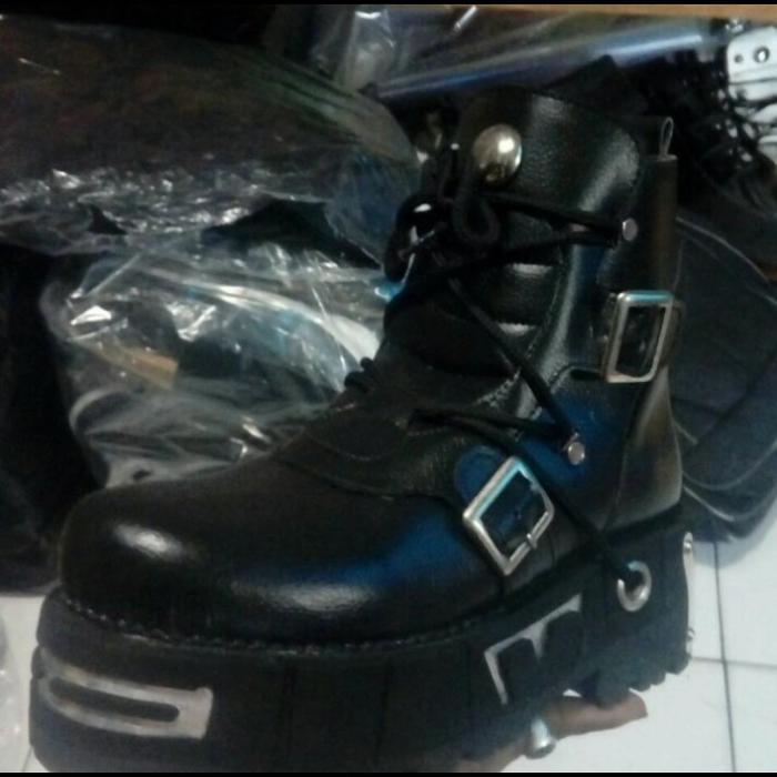 sepatu boots rock / sepatu newrock 2 gesper polos