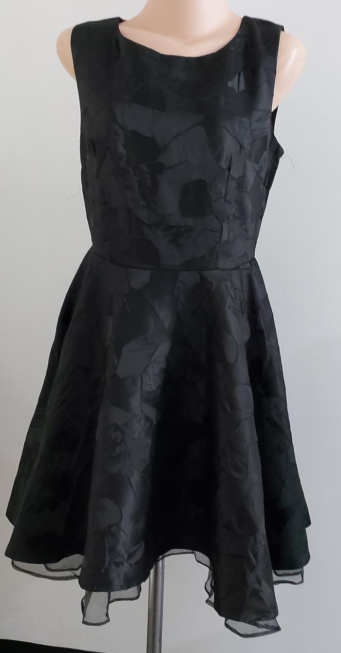 Dress Wanita merk Ou Yang warna hitam - Preloved