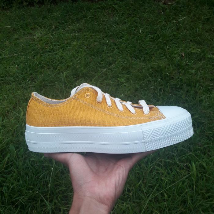Converse CTAS Ox Lift Platform Sunflower White Original Resmi