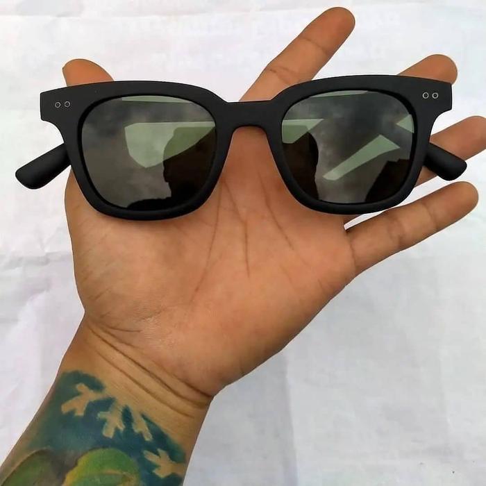 Wayfarer sunglasses Brand: Raybali FW524 Frame optyl nos rare edition