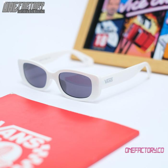 KACAMATA VANS SUNGLASSES BOMB WHITE 100%ORIGINAL