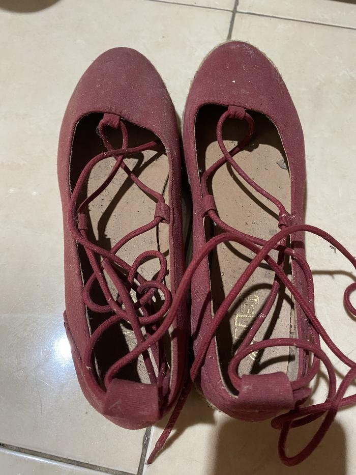 Preloved Wedges by payless