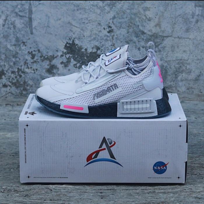Adidas NMD R1 SPECTOO “NASA” Dash Grey