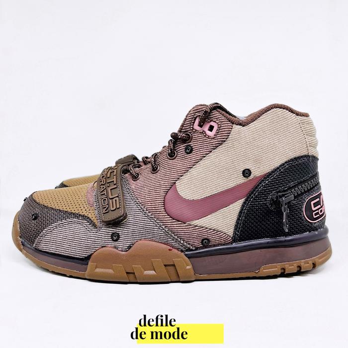 NIKE AIR TRAINER 1 SP TRAVIS SCOTT WHEAT