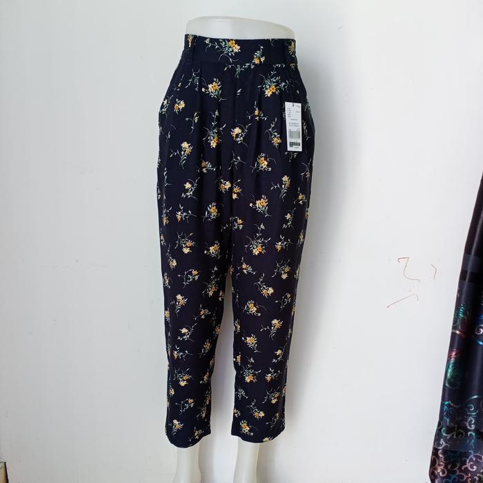 Lowrys Farm/Celana wanita motif Bunga Bunga Kekinian/Celana second