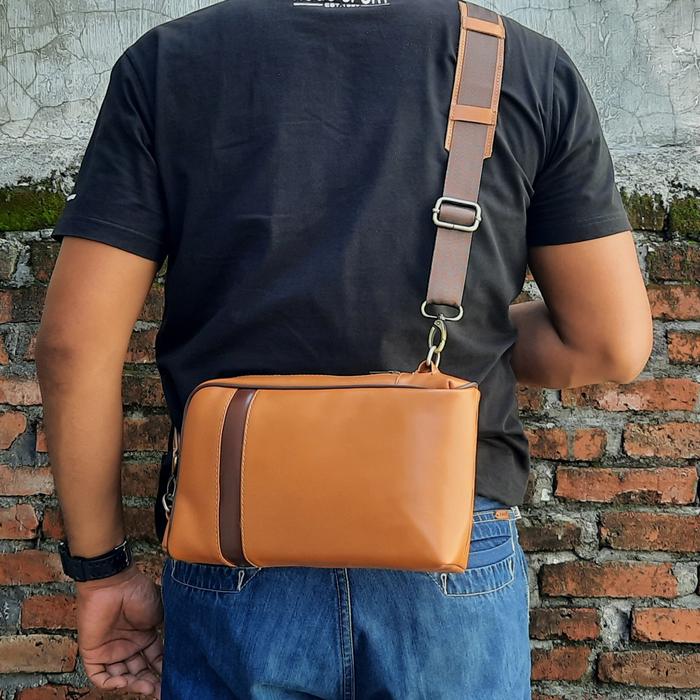 tas selempang pria kulit sapi asli Levin tan