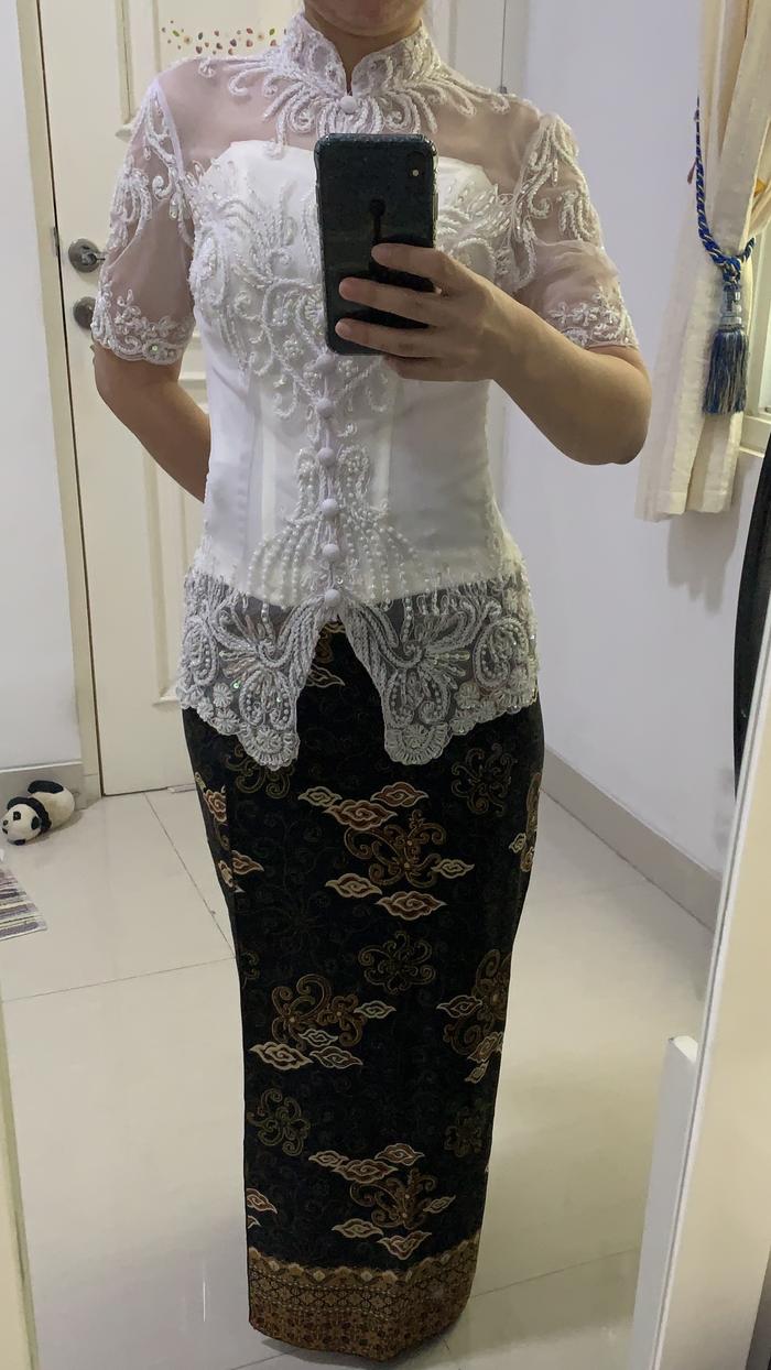 Kebaya batik modern model Shanghai