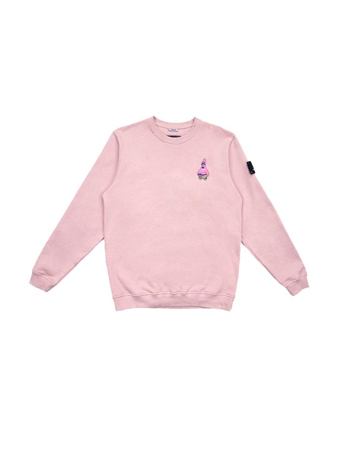 W.ESSENTIELS X NEVER TOO OLD SWEATER PATRICK TYPE DUE CREWNECK