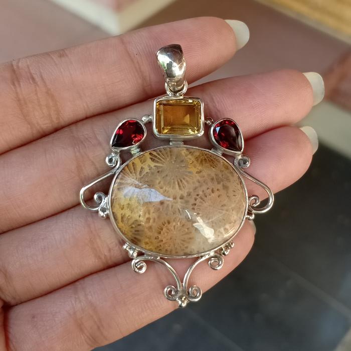 Liontin Perak Permata Garnet, Ammonite Fossil dan Citrine