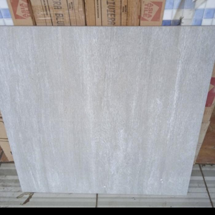 ARNA ALIZA GREY KW LOKAL