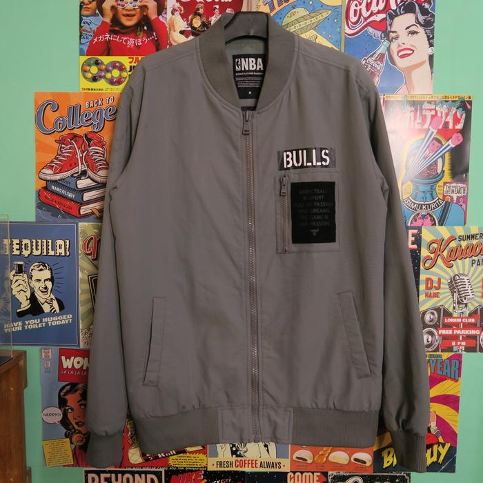 varsity NBA chicago bulls not supreme stussy carhartt