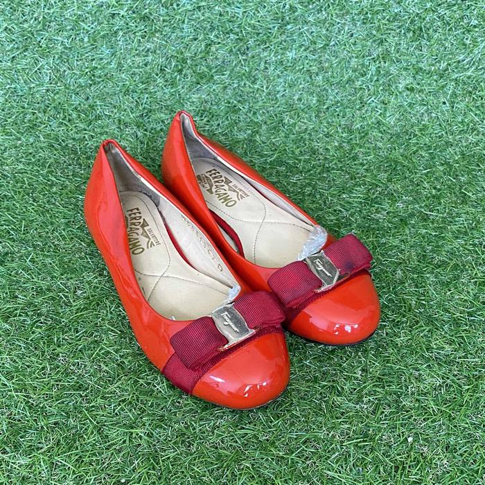 Sepatu Salvatore Ferragamo Varina Ballerina Flats Authentic Second