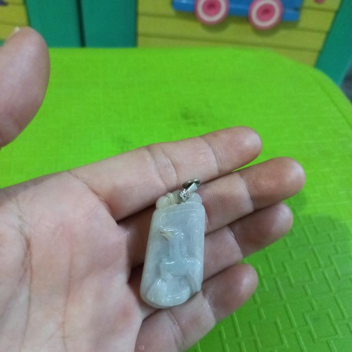 Liontin jade giok shio kuda