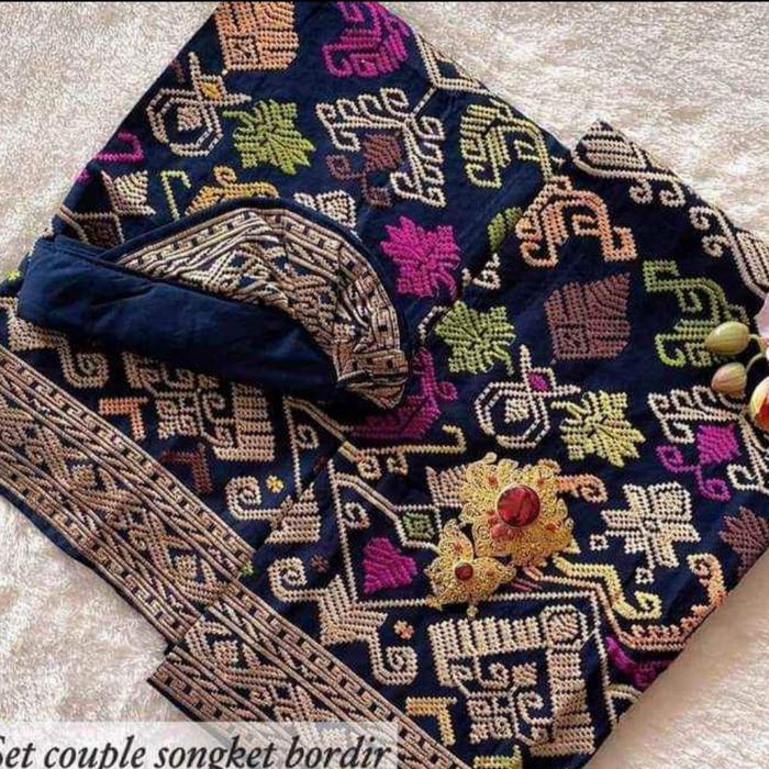 Baju Bali Jegeg Set Couple Kamen Udeng Saput adat bali pria