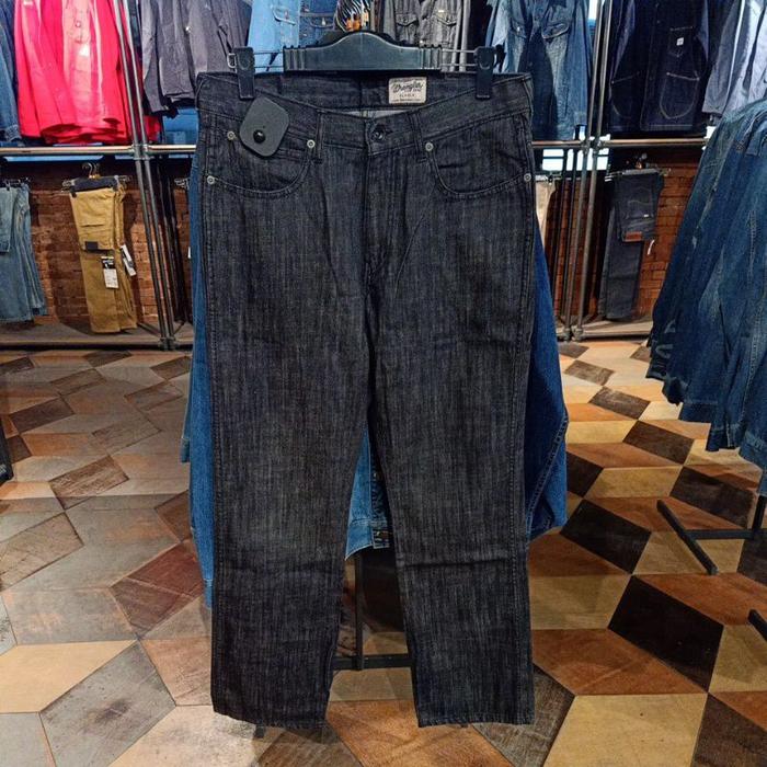 Celana Jeans Wrangler BLACK ALASKA REGULAR STRAIGHT Non Stretch Ori