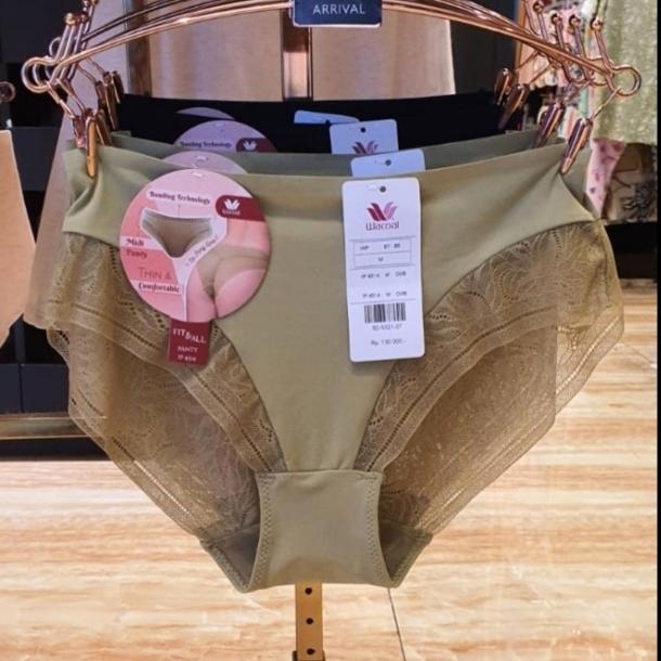 Wacoal Panty IP 4514