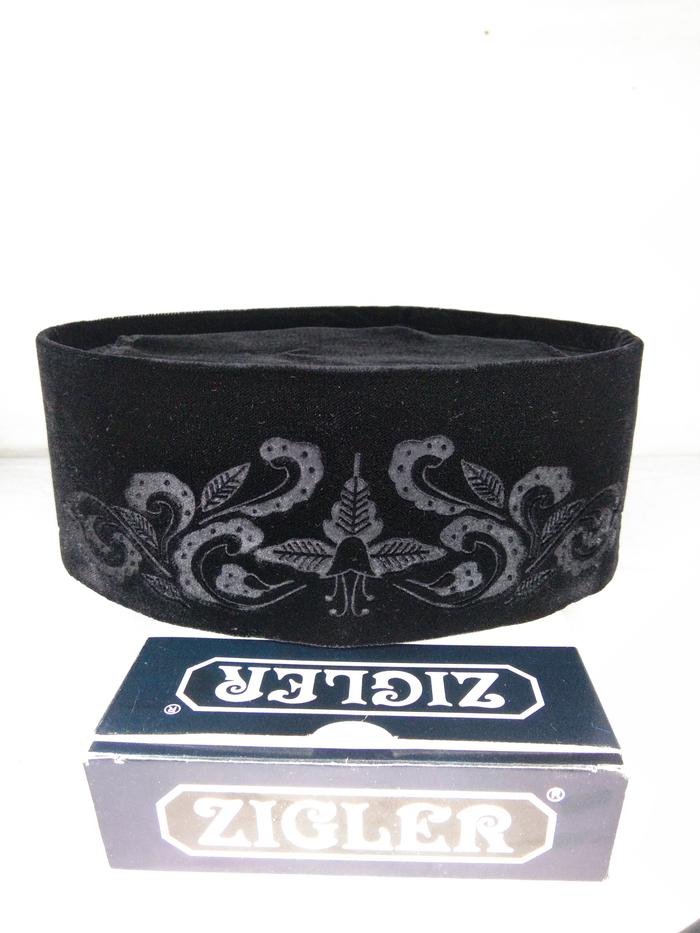 MURAH!! Peci Kopiah Songkok Bludru Hitam Cetak Timbul Motif Bunga
