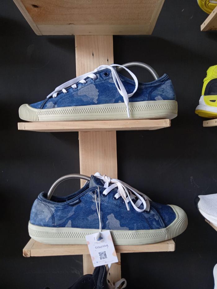 Sepatu Palladium Second original
