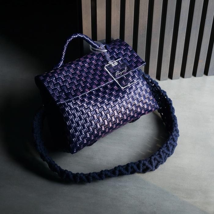 Lola Maxi Blueberry with Macrame Strap Blueberry