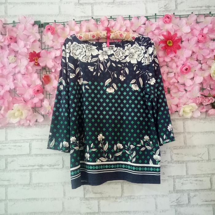 blouse bunga putih big size branded original/blouse wanita