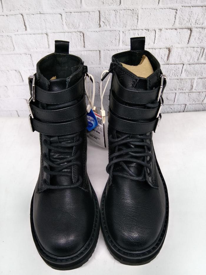 ZARA Ankle boots size 34