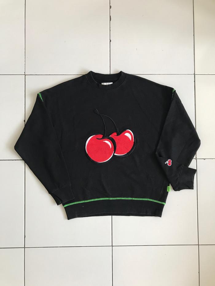 Kirsh Crewneck Second Thrift Size M fit L