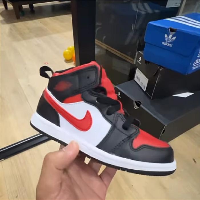 sneakers anak Nike Air Jordan Mid "Black/Red/White" ORIGINAL (BNWB)