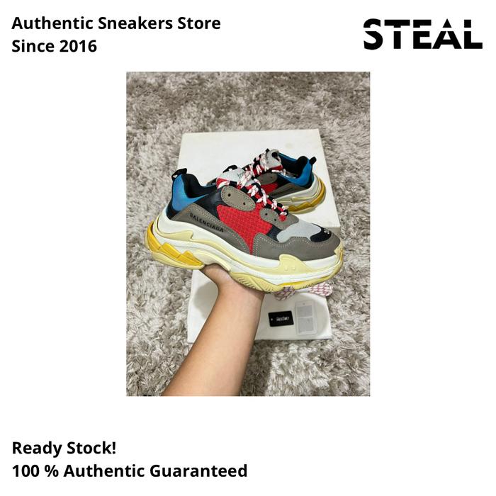 Sepatu Balenciaga Triple S Multi