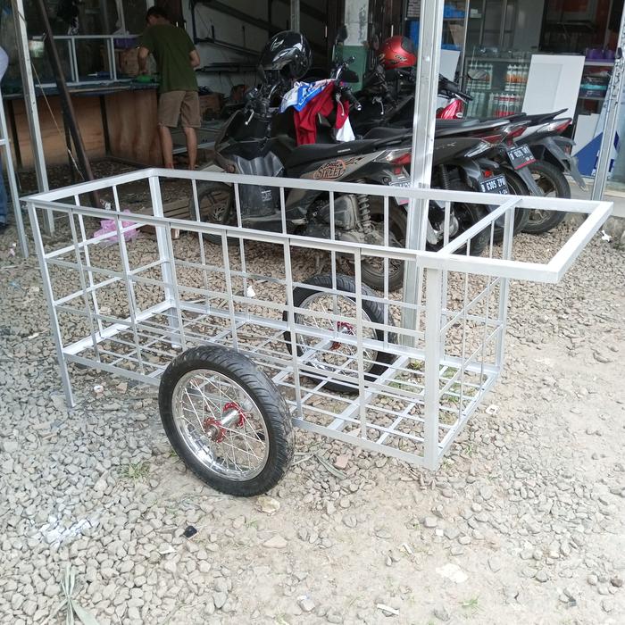 GEROBAK PENGANGKUT BARANG