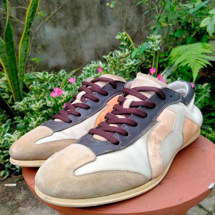 Sepatu Second Brand Salvatore Ferragamo Made In Italy size 8 /42 ke 43