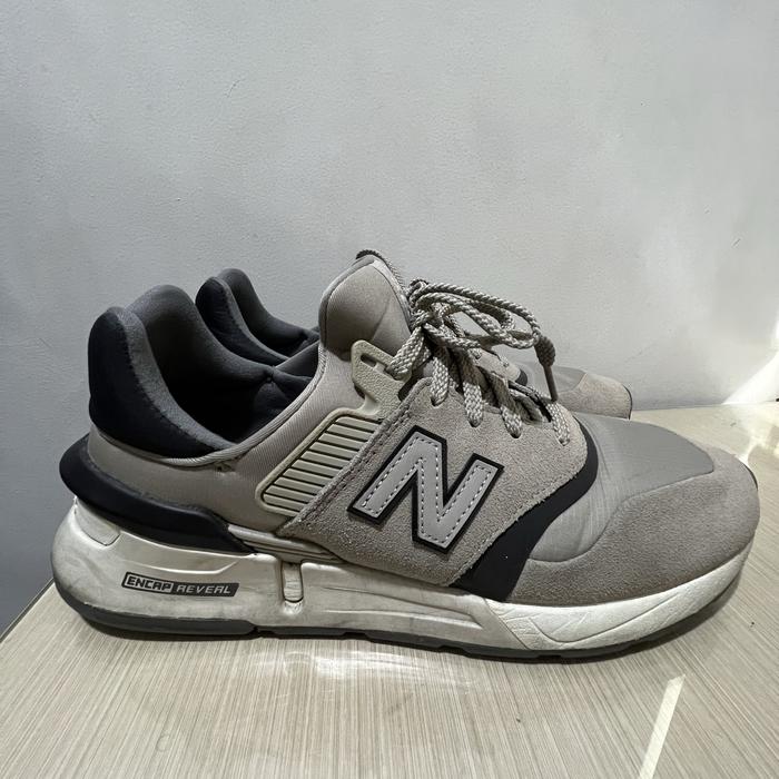 Sepatu Sneakers New Balance 997s Original
