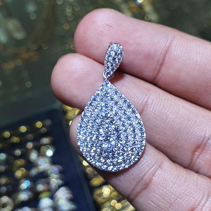liontin tetesair emas putih 375 diamondlook