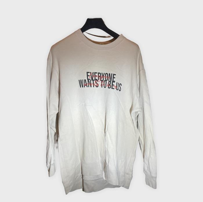 Crewneck uniqlo x the devil wears prada