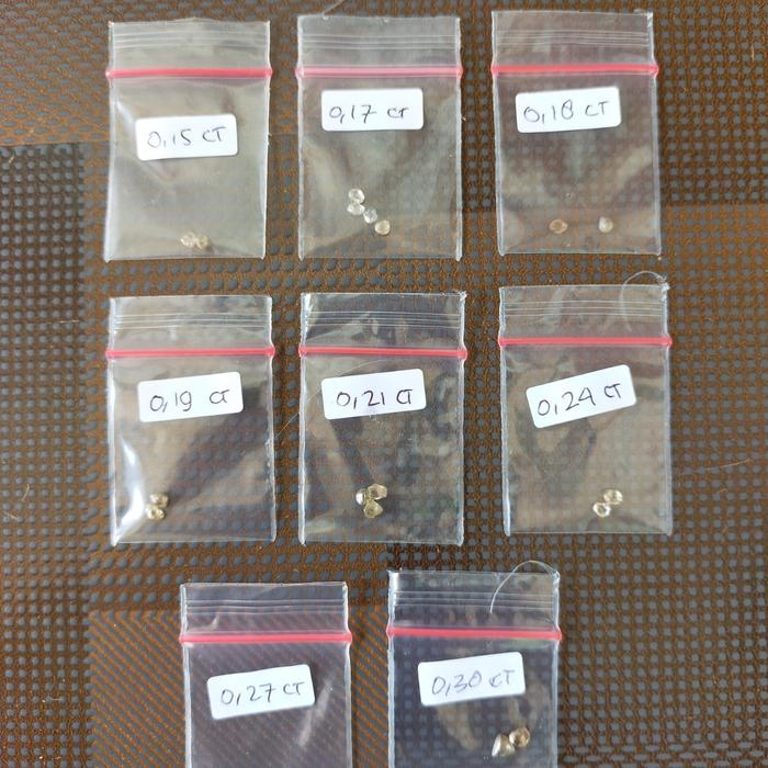 intan lantakan / berlian mentah Banjar / natural diamond 0,15 -0,30 ct