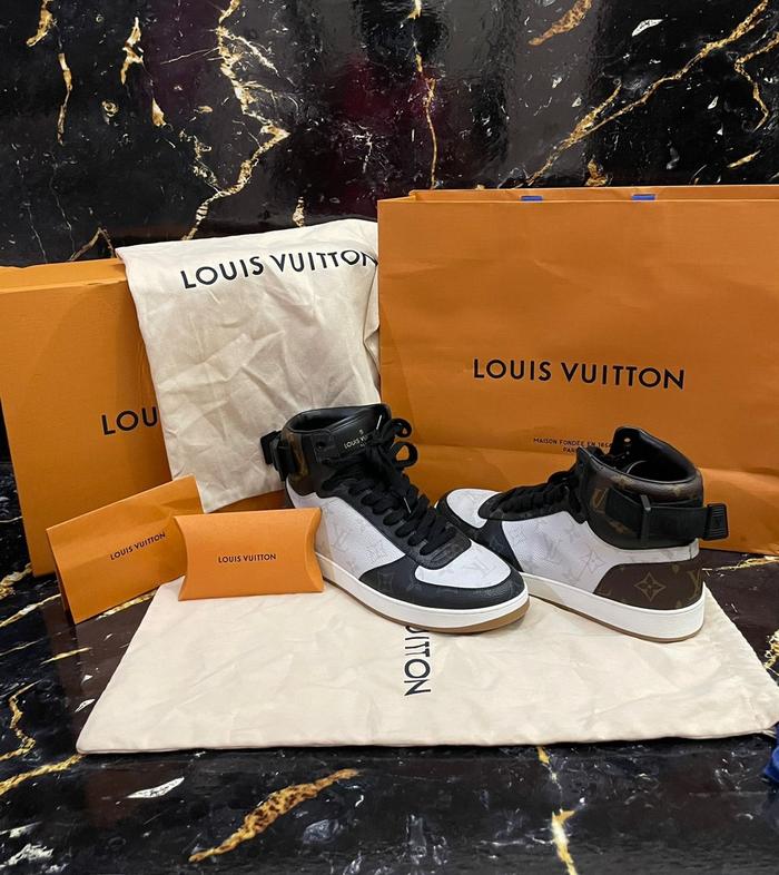 LV Rivoli Boot Monogram Sneakers Authentic Original 100% Sneakers