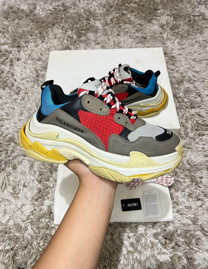 Balenciaga Triple S Multicolor Eur 39 Authentic Original Sneakers 100%