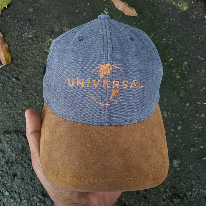 Topi Vintage Universal Studios Cap second