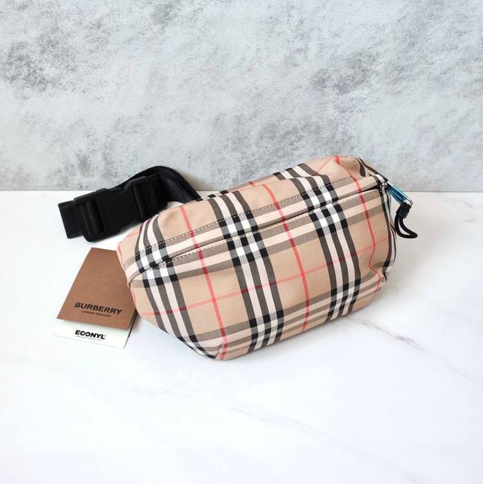 New Burberry Bumbag / Belt Bag Vintage