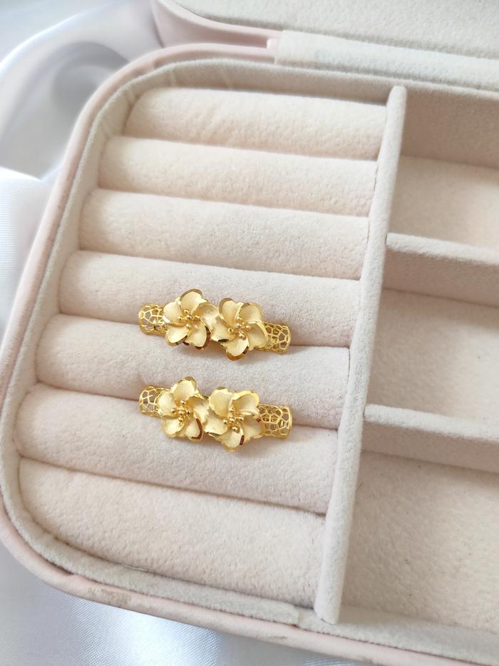 Charm Emas Kuning 8k gelang tali bunga hongkong pipa bambu 375