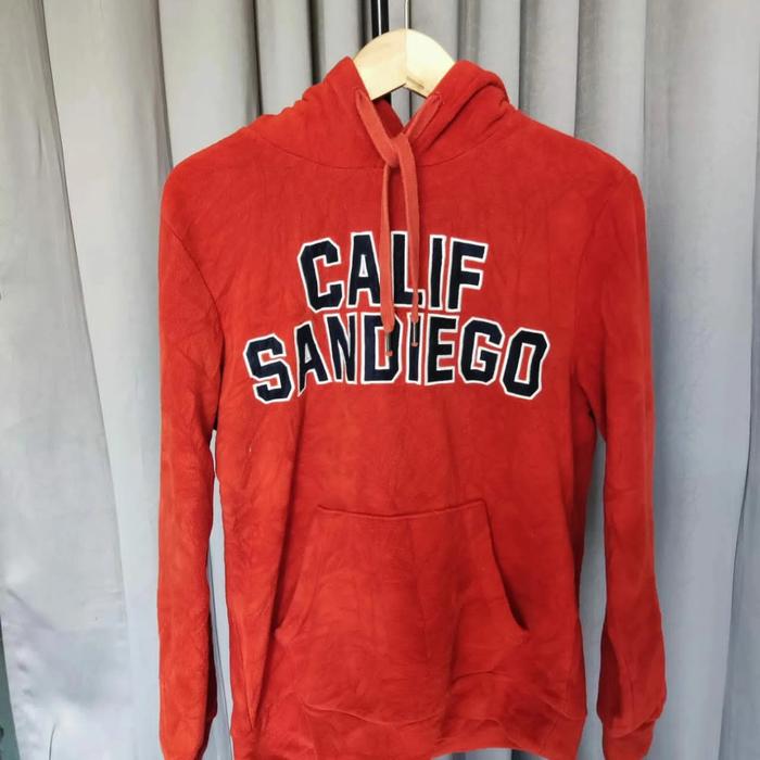 hoodie hangten second