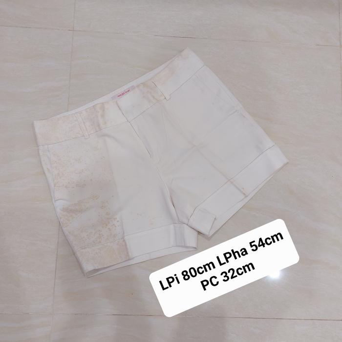 Arnessio Basic Hot Pants warna Putih (Preloved)