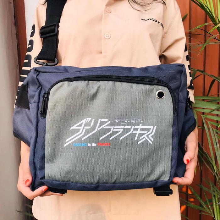 Slingbag Amplify Darling In The Franxx