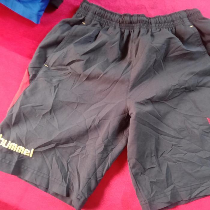celana pendek Hummel size m hitam