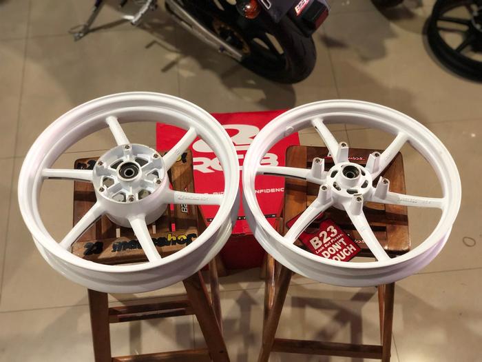 velg rims 17 rcb racingboy ninja rr r krr racing wheel Putih Glossy