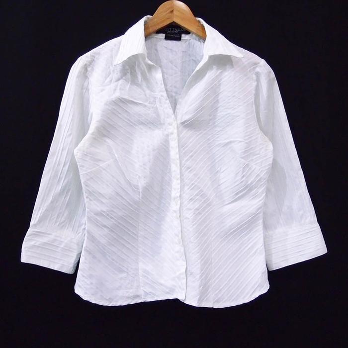CD472 SIZE L WHITE KEMEJA PREMIUM BRANDED HIGH QUALITY IMPORT BEKAS