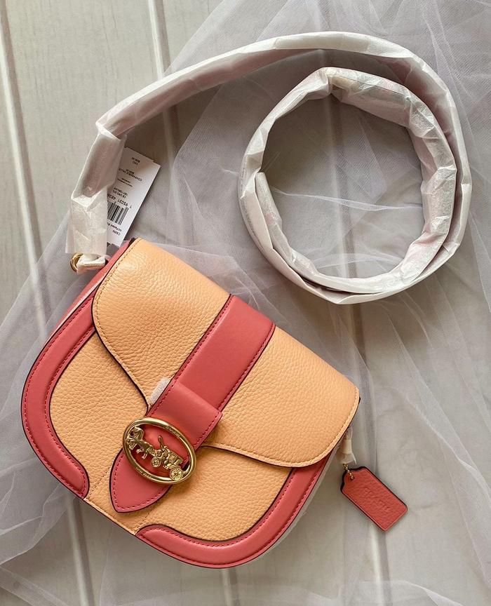 C8296 coach colorblock Georgia saddle. Warna faded blush/taffy